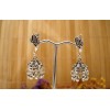 Boucles d'oreilles argent massif.