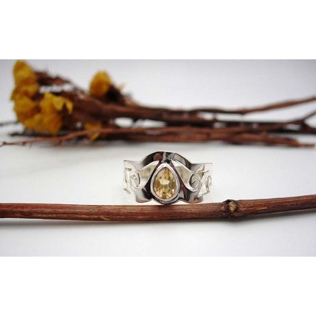 Bague en argent et Citrine T 55.5