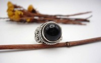 Bague en argent et Onyx noire T 56