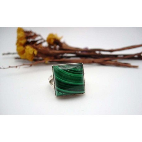 Bague en argent et Malachite T 54