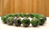 Bracelet réglable Rubis zoisite 11mm.