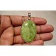 Pendentif en argent et Opale vert.