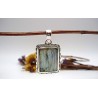 Pendentif en argent et Labradorite.