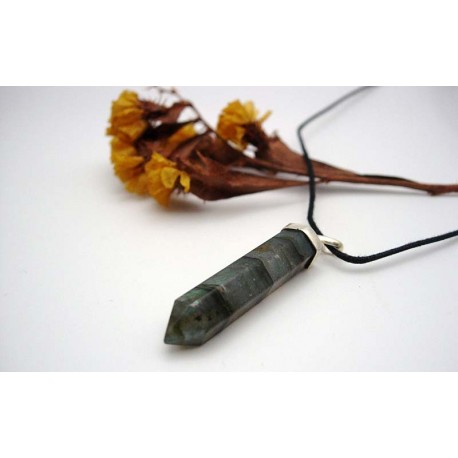 Pendentif en argent et Labradorite.