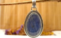 Pendentif argent et Cyanite.