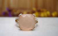 Bague en argent et Calcédoine rose T 57