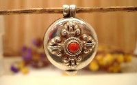 Pendentif en argent et Corail.