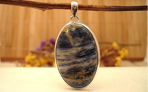 Pendentif en argent et Sodalite.