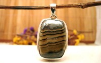 Pendentif en argent et Pyrite