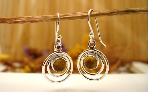 Boucles d'oreille en argent Oeil de tigre.