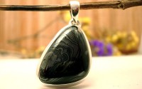 Pendentif argent et Psilomélane