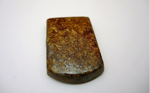 Pierre polis Bronzite en cabochon.