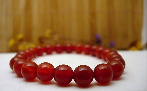 Bracelet en Cornaline. Bracelet en Cornaline.
