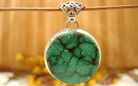 Pendentif argent et turquoise.