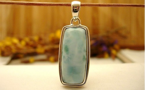 Pendentif en argent et Larimar.