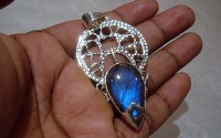 Pendentif enargent et Labradorite.