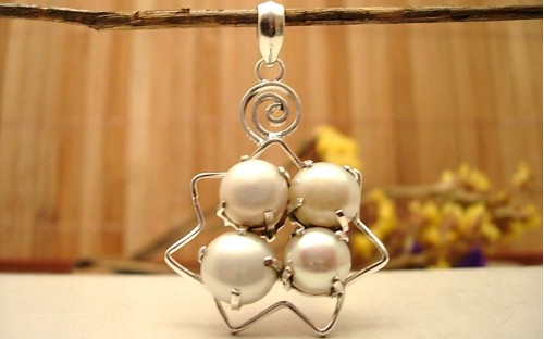 Pendentif en argent et Perle