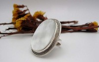 Bague en argent et Coquillage blanche T60