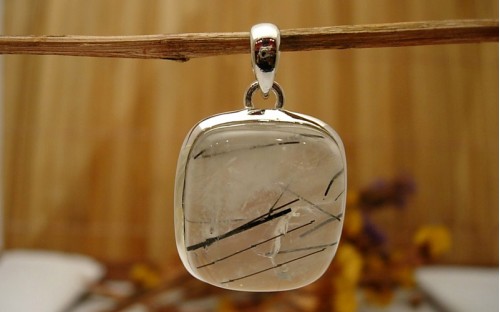 Pendentif en argent et Quartz tourmaline