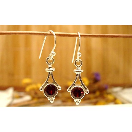 Boucles d'oreilles argent et Grenat.