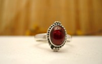 Bague en argent et Grenat T 51.5