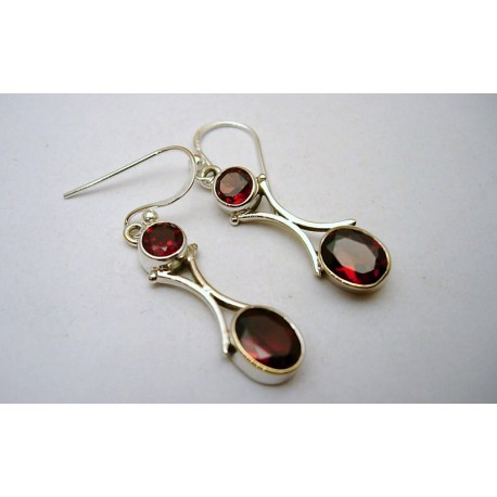 Boucles d'oreilles argent et Grenat.